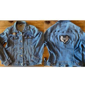Harley Davidson Levi's Ladies of Harley jacket rare patches Runs small